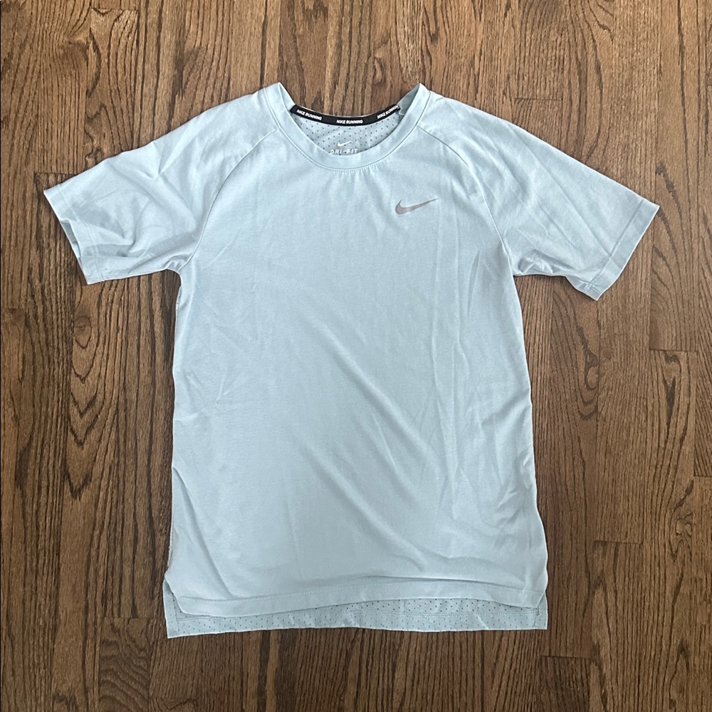 Nike Women’s Dri-Fit ADV Running Top (4) - Picture 8 of 10